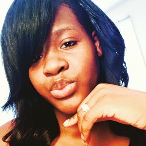 Meet your Posher, Ariel